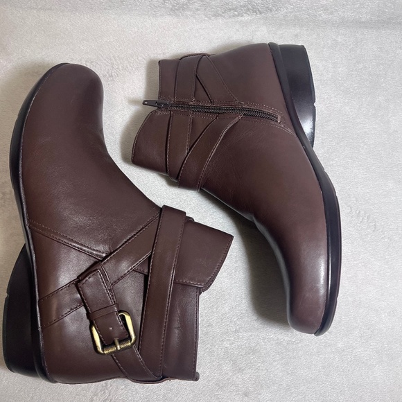 Naturalizer Women's Casandra Booties Brown Color Leather Size 10.5M - Picture 5 of 13